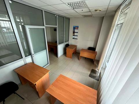 комерційна за адресою Клочківська вул., 111А