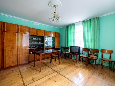 будинок за адресою Центральна, 1