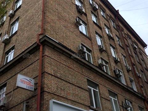 комерційна за адресою Євгена Коновальця вул. (Щорса), 31