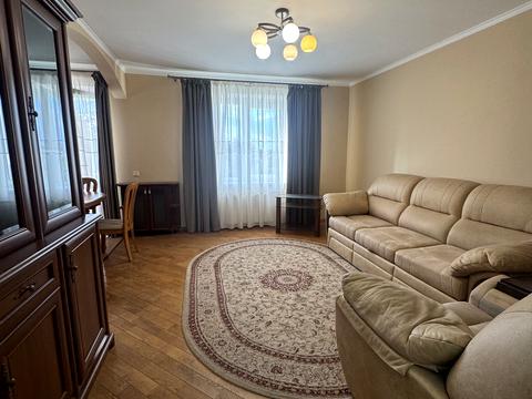квартира за адресою Симиренків вул., 5