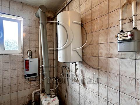 дом по адресу Молодіжна вулиця
