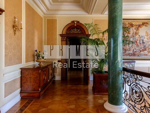 будинок за адресою смт. Козин, Столичне шосе