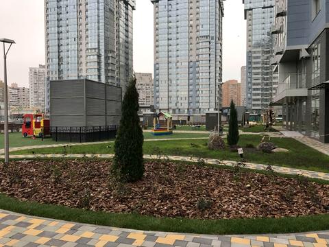 квартира за адресою Дніпровська набережна вул., 14-Б