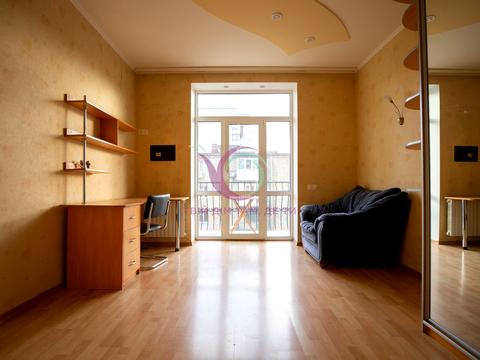 квартира за адресою Межигірська вул., 56