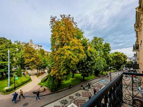 квартира по адресу Лисенка ул., 1