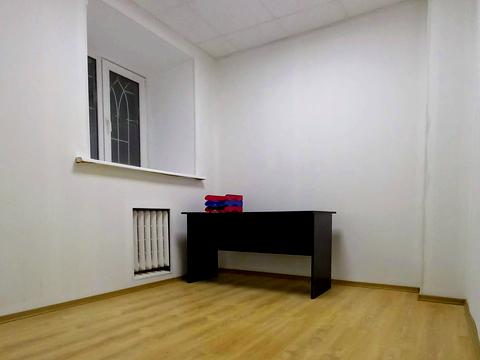 комерційна за адресою Дарвіна вул., 8