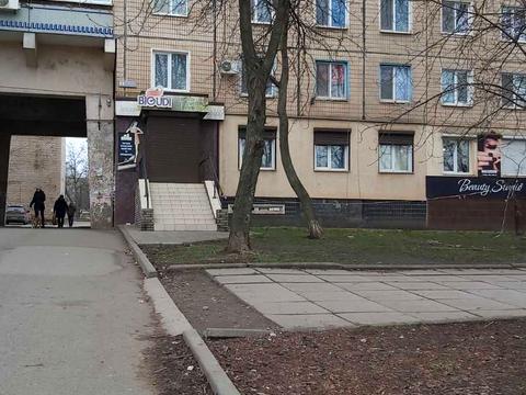 комерційна за адресою 200-річчя Кривого Рогу просп., 9