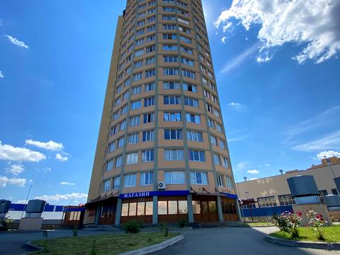 комерційна за адресою Оксамитова вул., 18-Б