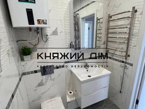 квартира за адресою Київ, Зарічна вул., 2