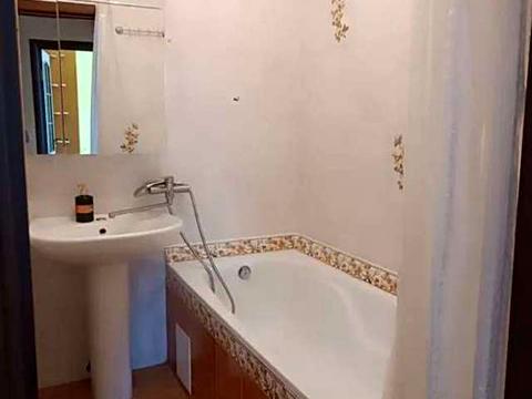 квартира за адресою Петра Дорошенка вул., 9