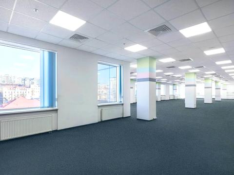 комерційна за адресою Жилянська вул., 75