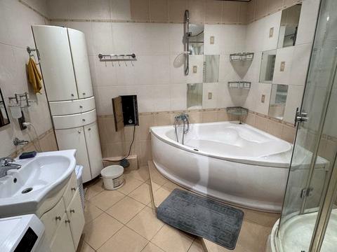 квартира за адресою Грушевського вул., 39