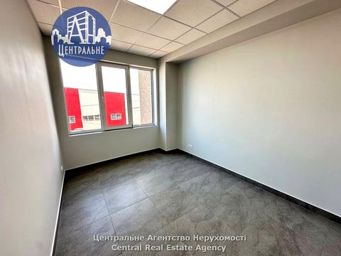 комерційна за адресою Ярослава Мудрого вул. (Моріса Тореза), 64б