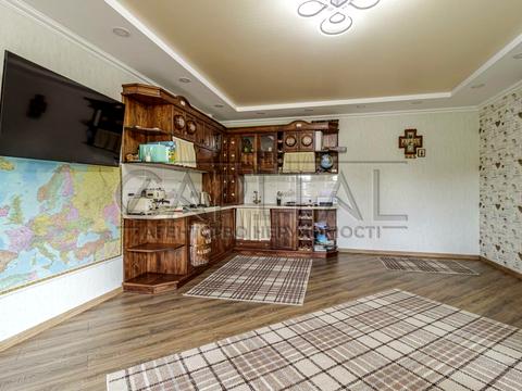 будинок за адресою с. Лісники, Виноградна вул.