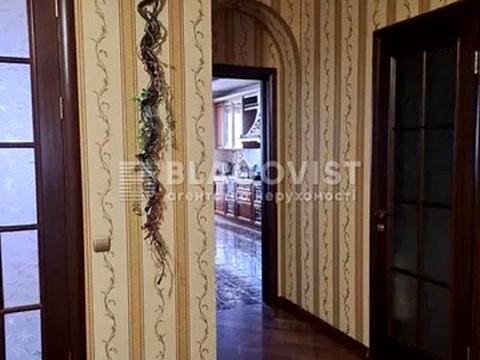 квартира за адресою Анни Ахматової вул., 13