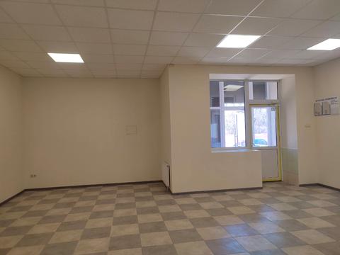 комерційна за адресою Дениса Рачінського вул. (Комбінатна), 25