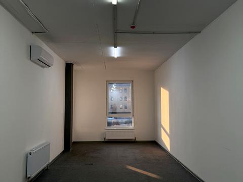 комерційна за адресою Зарічанська, 13