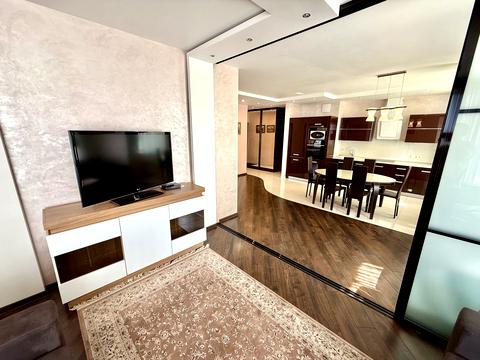 квартира за адресою Дніпровська набережна вул., 26-Б