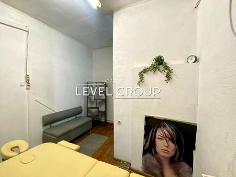 комерційна за адресою Володимира Івасюка просп. (Героїв Сталінграду), 65