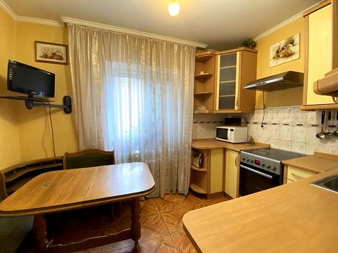квартира по адресу Александра Мишуги ул., 1/4