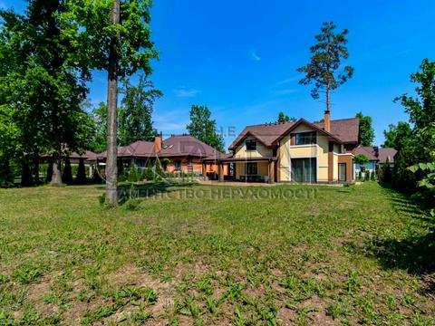 будинок за адресою с. Рославичі, Рославичі