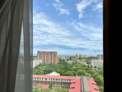 квартира за адресою Середньофонтанська вул., 19б