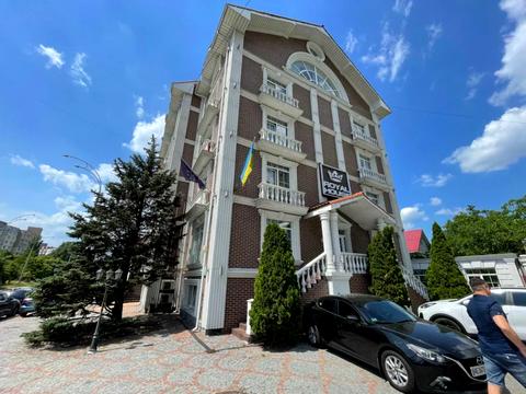 коммерческая по адресу Михаила Максимовича ул. (Трутенко Онуфрия), 44