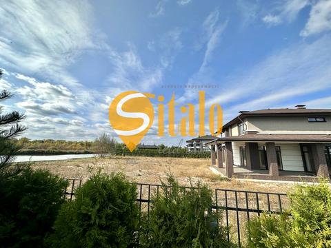 будинок за адресою Набережна