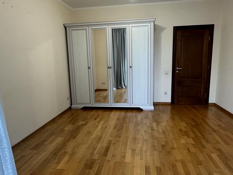квартира по адресу Салютная ул., 1-Б