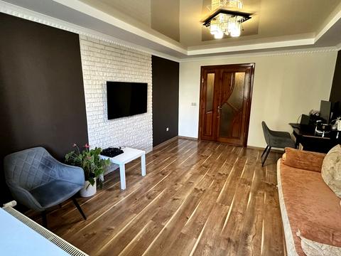 квартира за адресою Олександра Довженка вул., 9б