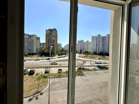 квартира за адресою Милославська вул., 18