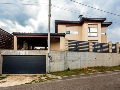 будинок за адресою с. Лісники, Захрестова вул.