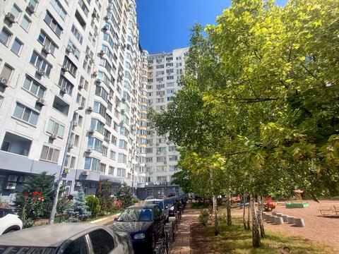 квартира за адресою Київ, Миколи Бажана просп., 14