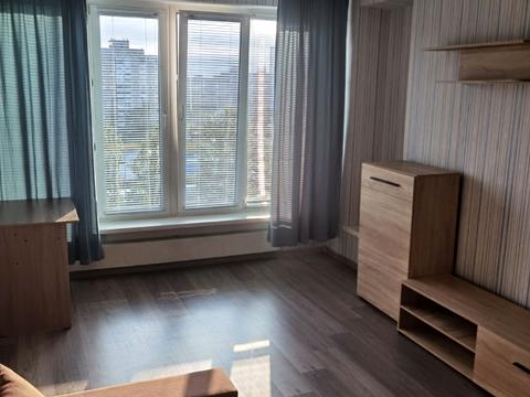 квартира за адресою Академіка Вернадського бульв., 87-А