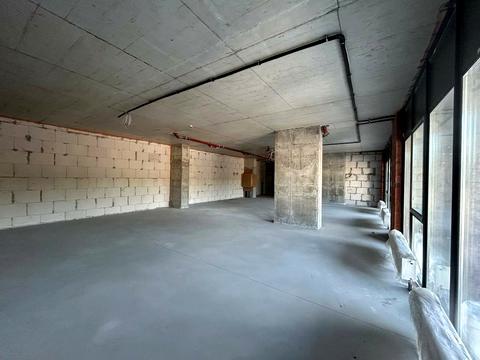 комерційна за адресою Набережна Перемоги вул., 128
