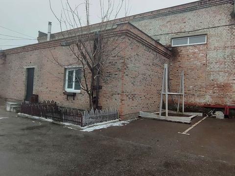 комерційна за адресою Степана Бандери вул. (Попова), 3