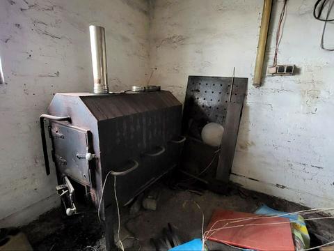 комерційна за адресою с. Новий Білоус, проточна, 9