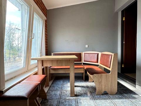 комерційна за адресою Автолюбителів вул., 1