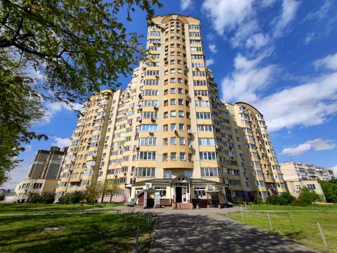 комерційна за адресою Тростянецька вул., 49