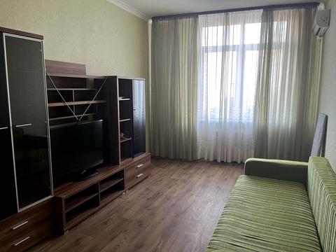квартира за адресою Миколи Лаврухіна вул., 6