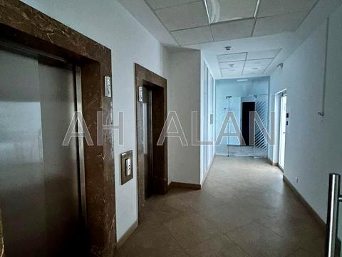 комерційна за адресою Спаська вул., 5