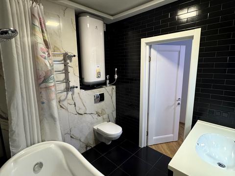 квартира за адресою Анни Ахматової вул., 22