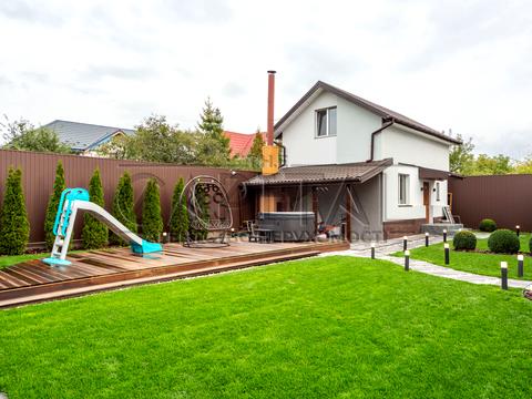 будинок за адресою с. Нові Безрадичі, Жовта