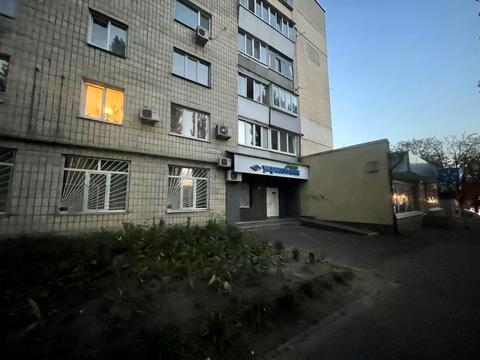 коммерческая по адресу Незалежності бульв. (50 років Жовтня), 2