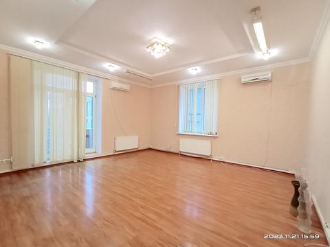 комерційна за адресою Мукачівський пров., 4в
