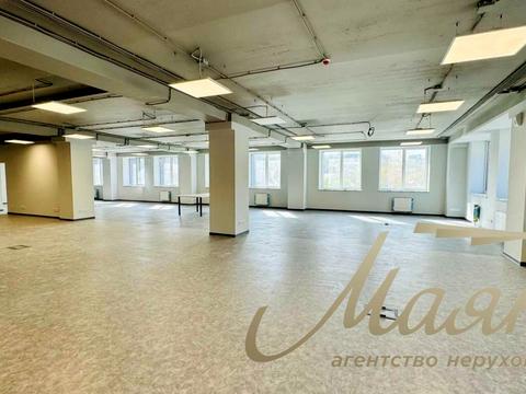 комерційна за адресою Почайнинська вул., 38