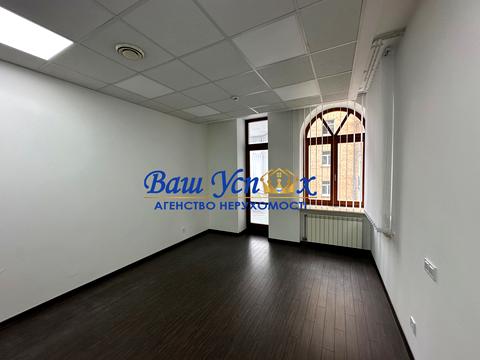 комерційна за адресою Дарвіна вул., 10