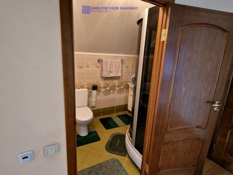 будинок за адресою с. Дніпровське, Козача
