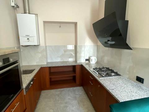 квартира за адресою Кирила і Мефодія вул., 7