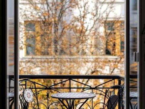 квартира за адресою Десятинна вул., 1/3